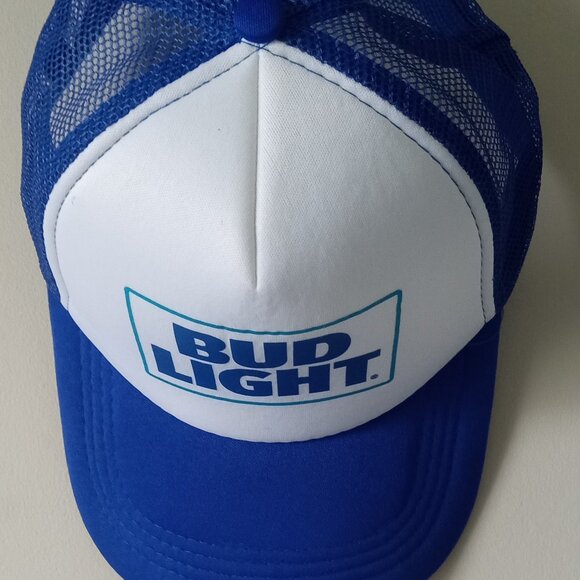 Bud Light Beer Trucker Baseball Golf Cap Blue & White Adjustable Strap Mesh NEW - Picture 1 of 3